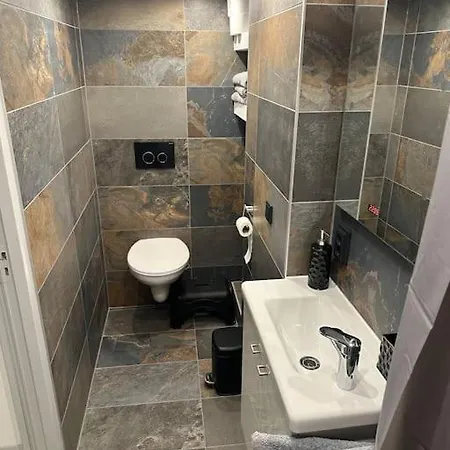Unique Royal Basement Appartamento *