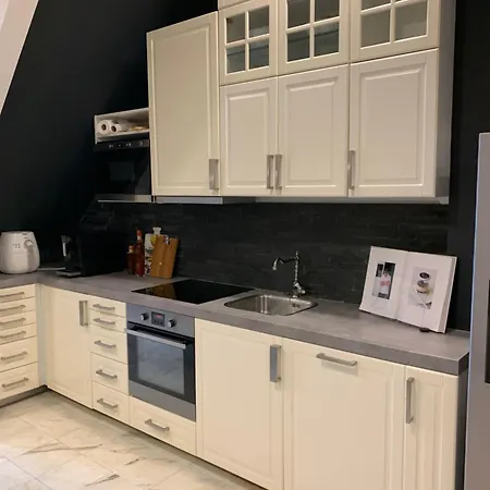 Unique Royal Basement Appartamento *