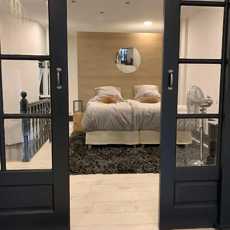 Unique Royal Basement Amsterdam