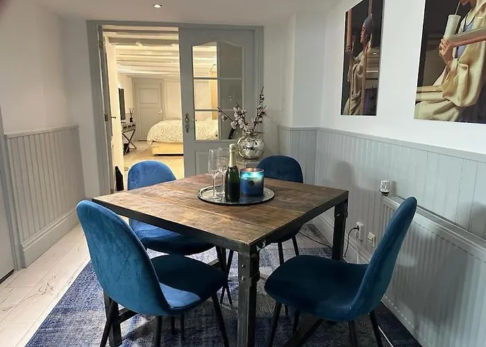 דירה Unique Royal Basement *